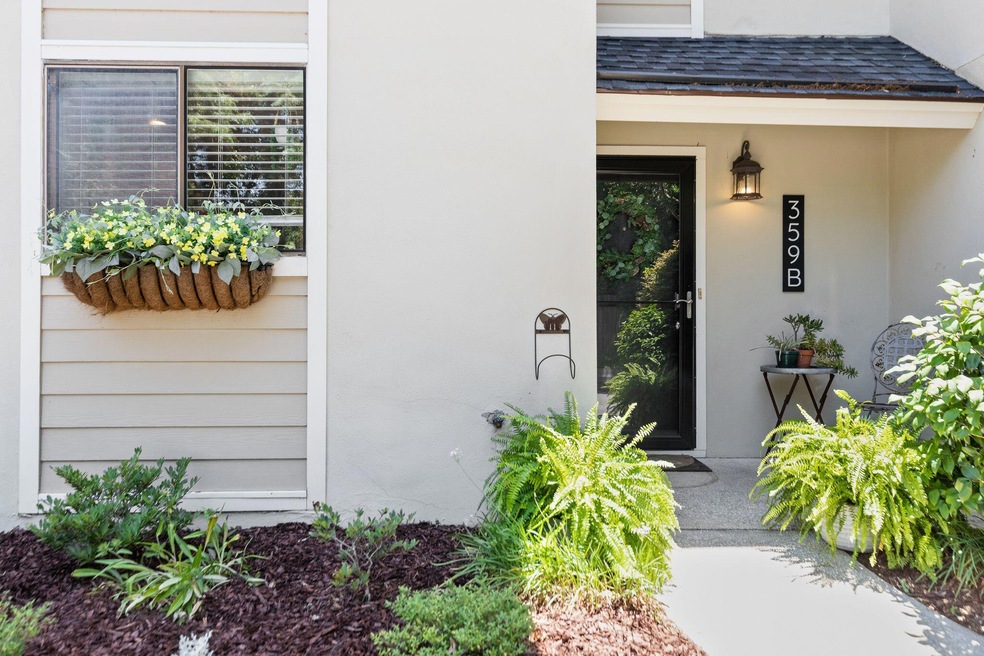 359SpoonbillLn-KeenEyeMarketing-02