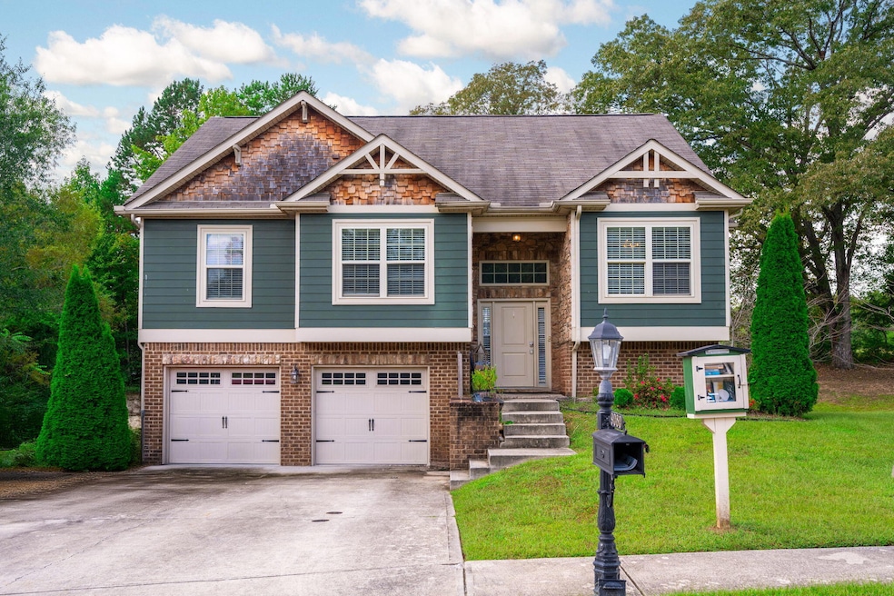 For Sale $399,000 • Co-Listing Agent