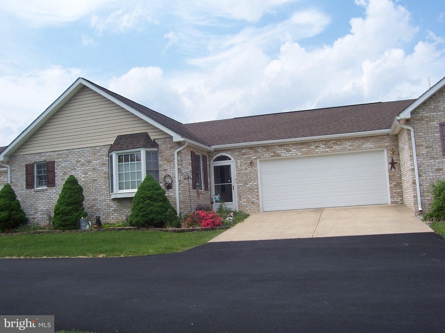 68 Logan Cir unit C2, Strasburg, VA 22657 - photo 1