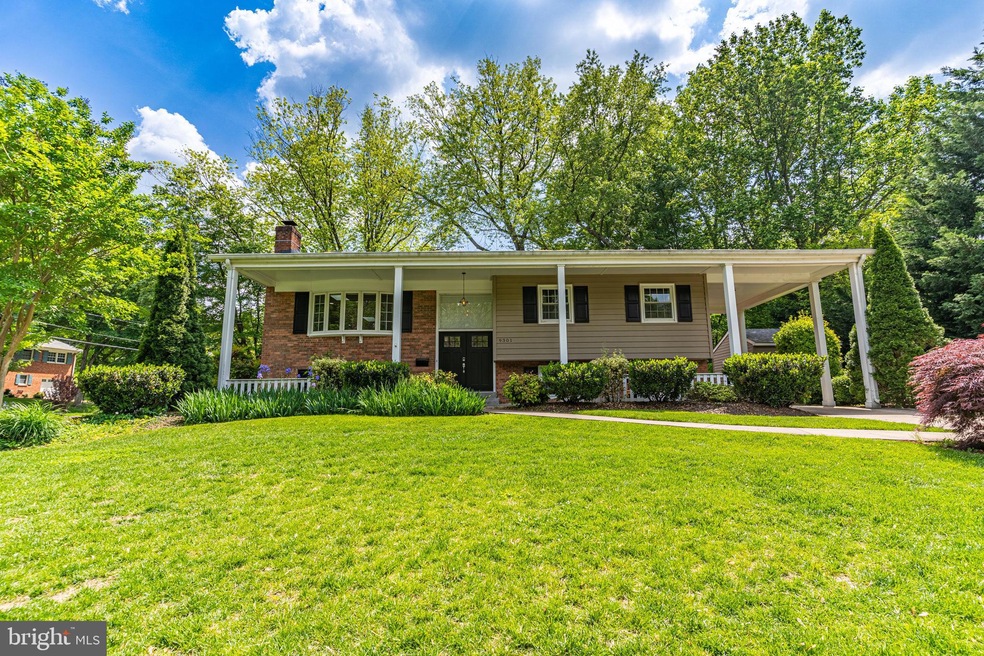 9301 Santayana Dr, Fairfax, VA 22031 - photo 1