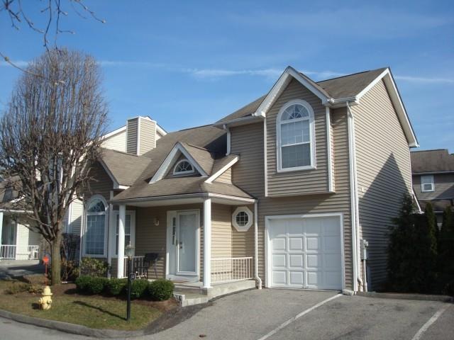 596 Glenbrook Rd unit 34, Stamford, CT 06906 - photo 1