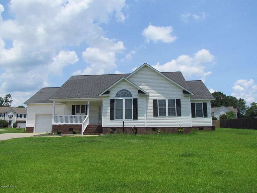 317 Primrose Ln, Winterville, NC 28590 - photo 1