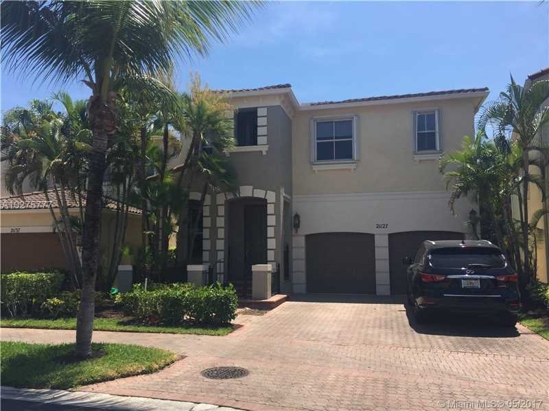 21127 NE 33rd Ave, Miami, FL 33180 - photo 1