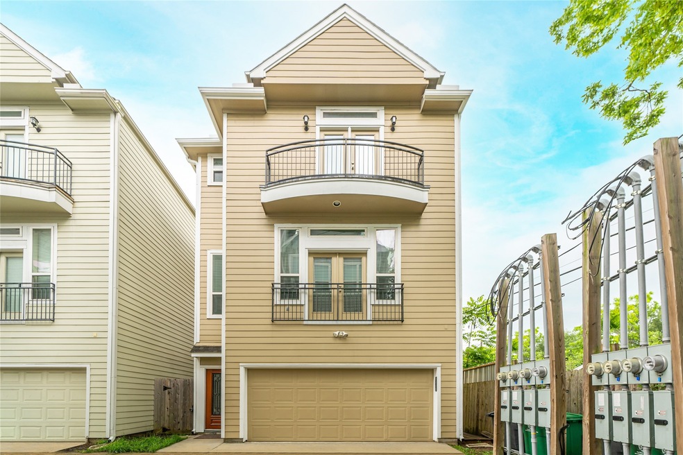 711 E 28th St unit D, Houston, TX 77009 - photo 1