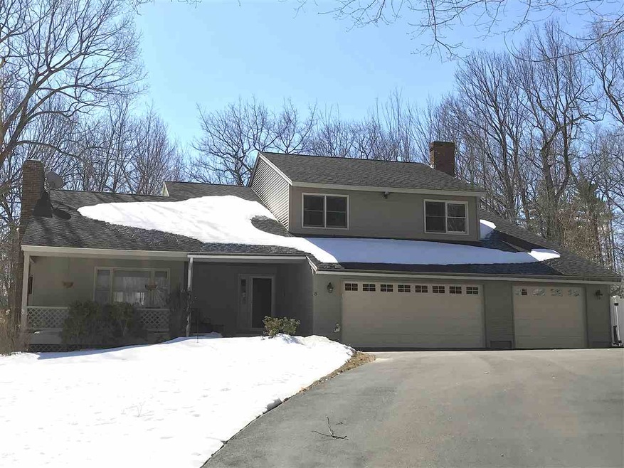 15 Tonga Dr, Bow, NH 03304 - photo 1