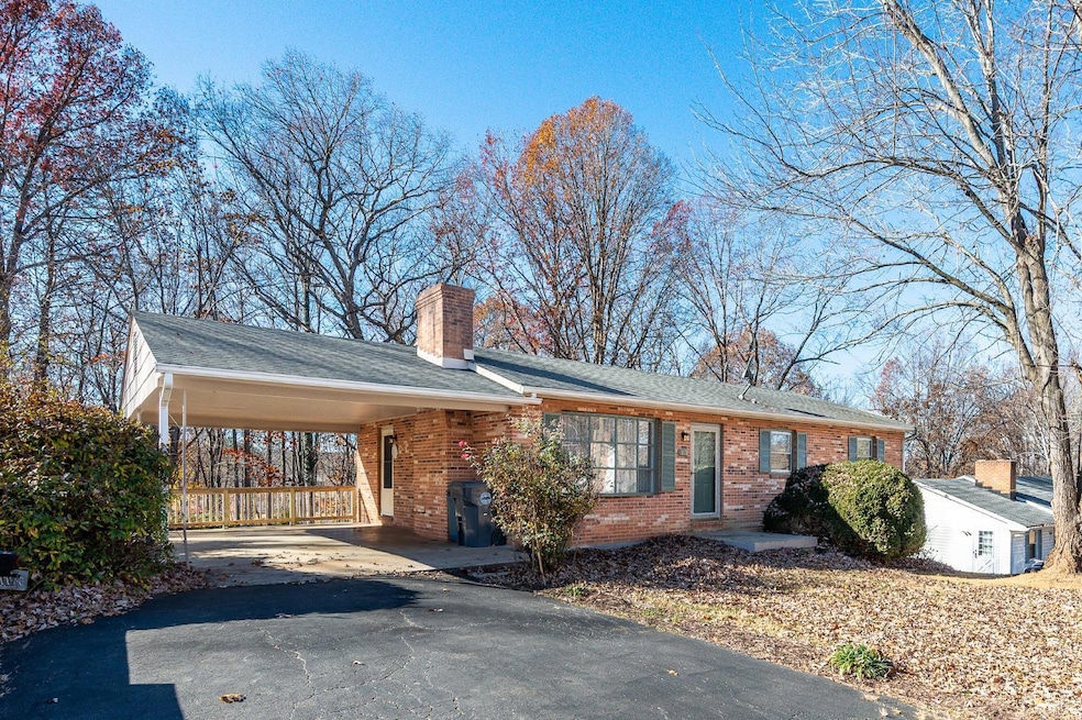 1121 Coolbrook Rd, Bedford, VA 24523 - photo 1