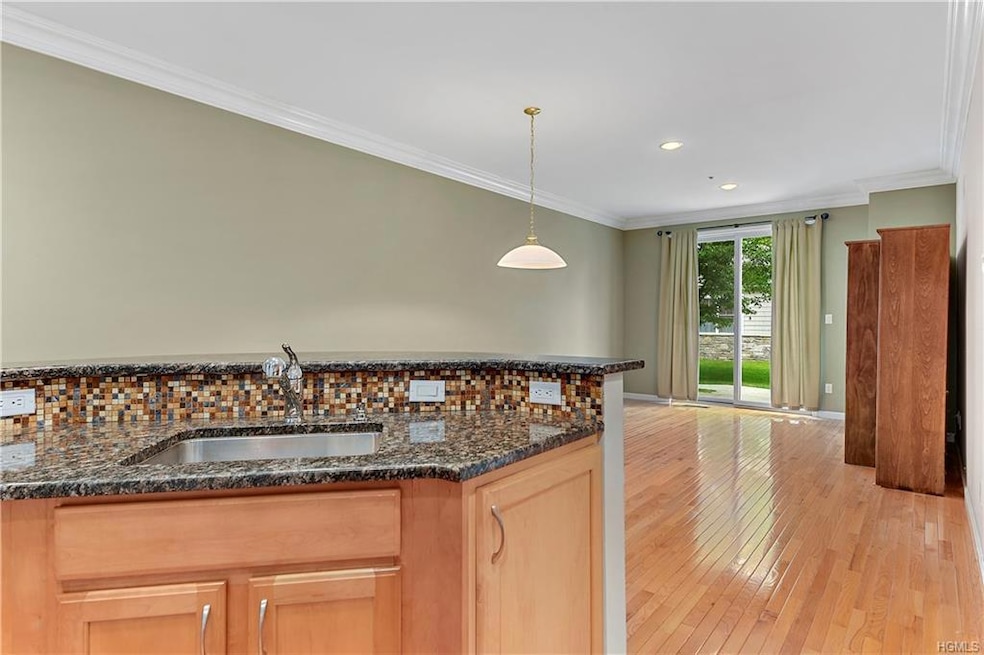 1305 Half Moon Bay Dr, Croton On Hudson, NY 10520 - photo 1