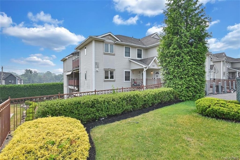12 Wiener Dr unit 102, Monsey, NY 10952 - photo 1