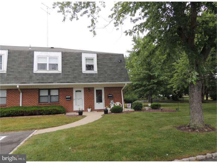 1101 Silver Ct, Hamilton Square, NJ 08690 - photo 1