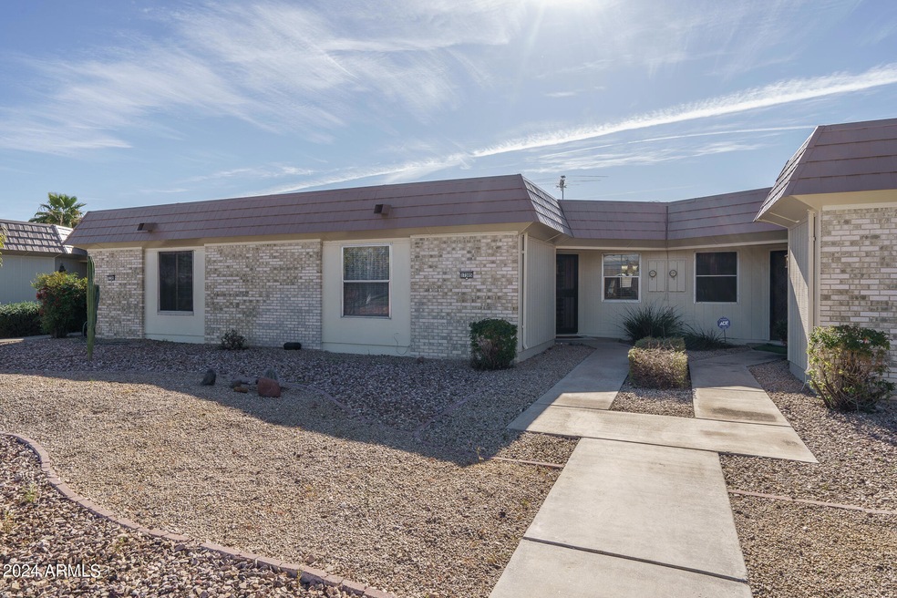 17305 N Del Webb Blvd, Sun City, AZ 85373 - photo 1