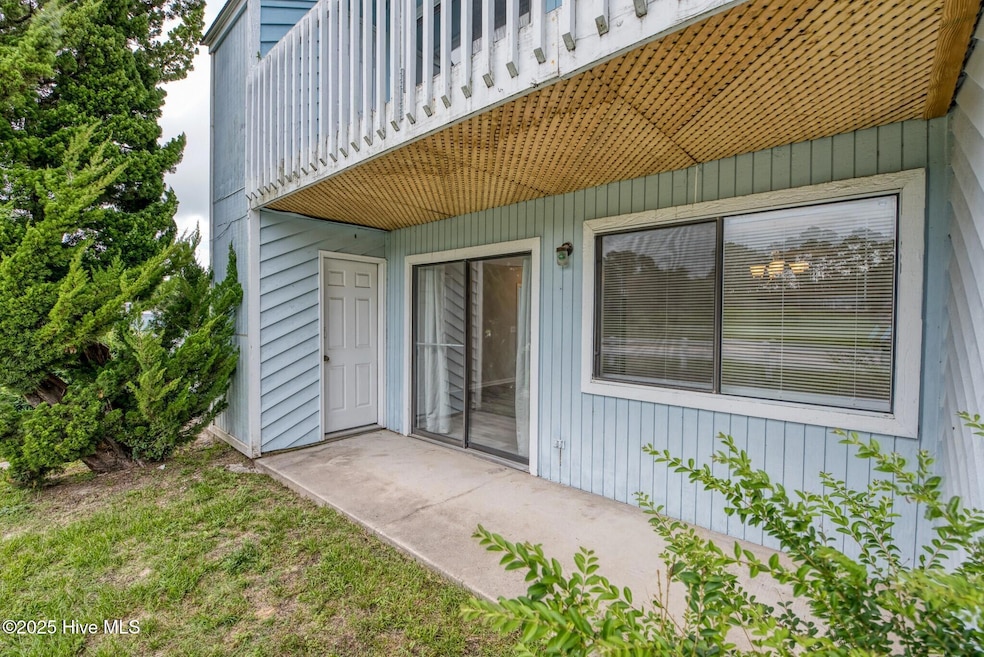 39 Roberts Rd unit 2, Hampstead, NC 28443 - photo 1