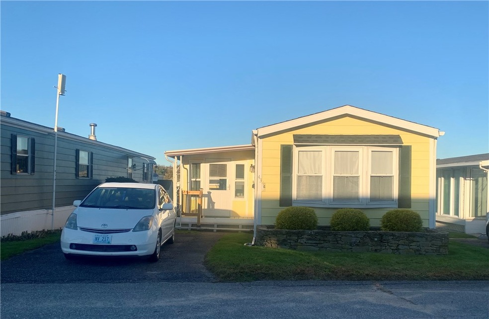 43 Bayview Park, Middletown, RI 02842 - photo 1