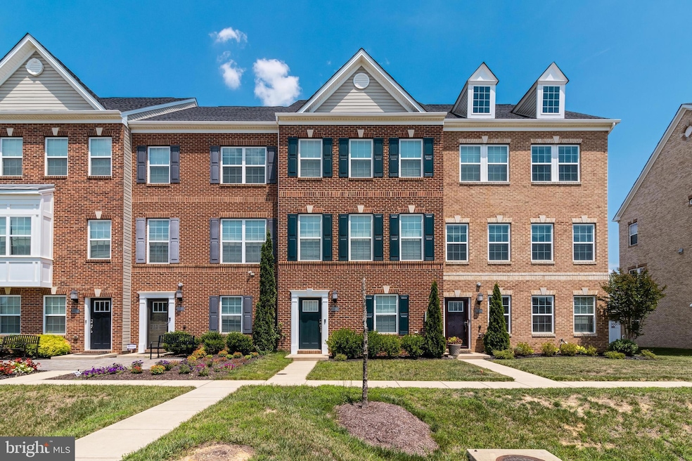 11192 Saint Luke Dr, White Plains, MD 20695 - photo 1