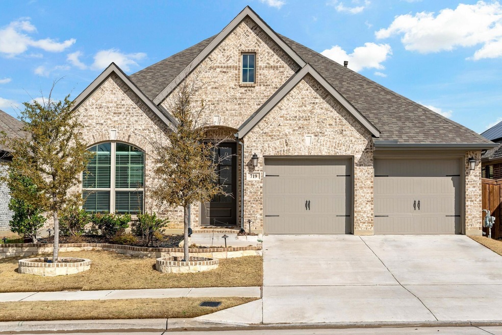 719 Westerkirk Dr, Celina, TX 75009 - photo 1