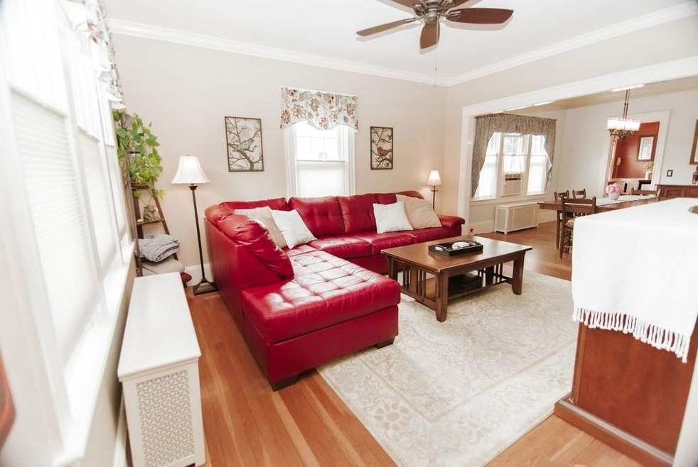 142 Friendly Rd, Cranston, RI 02910 - photo 1