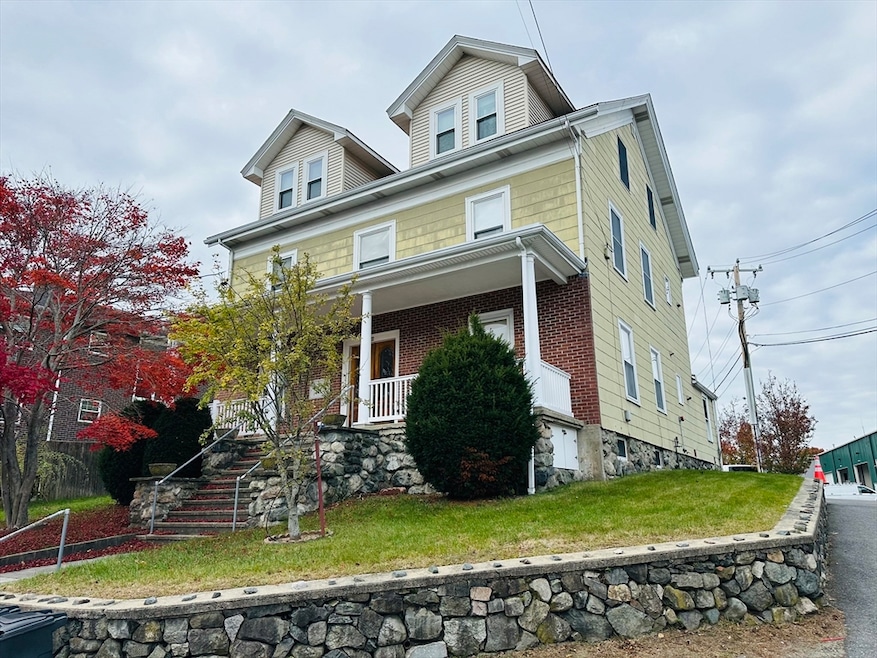 For Rent $1,900/month