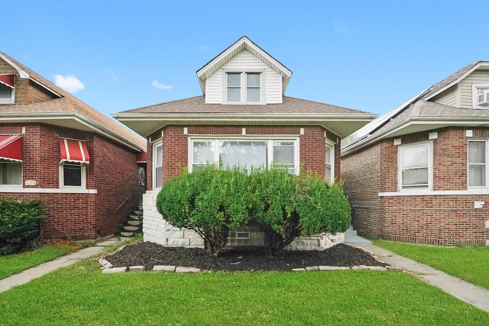 8127 S Stewart Ave, Chicago, IL 60620 - photo 1