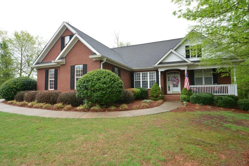 145 Camille Ct, Jefferson, GA 30549 - photo 1