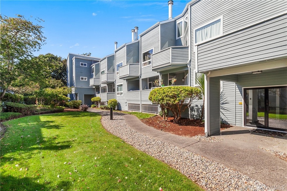 21925 7th Ave S unit 105, Des Moines, WA 98198 - photo 1