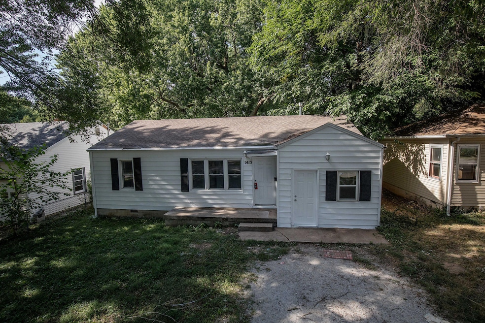 Locust Street House 003