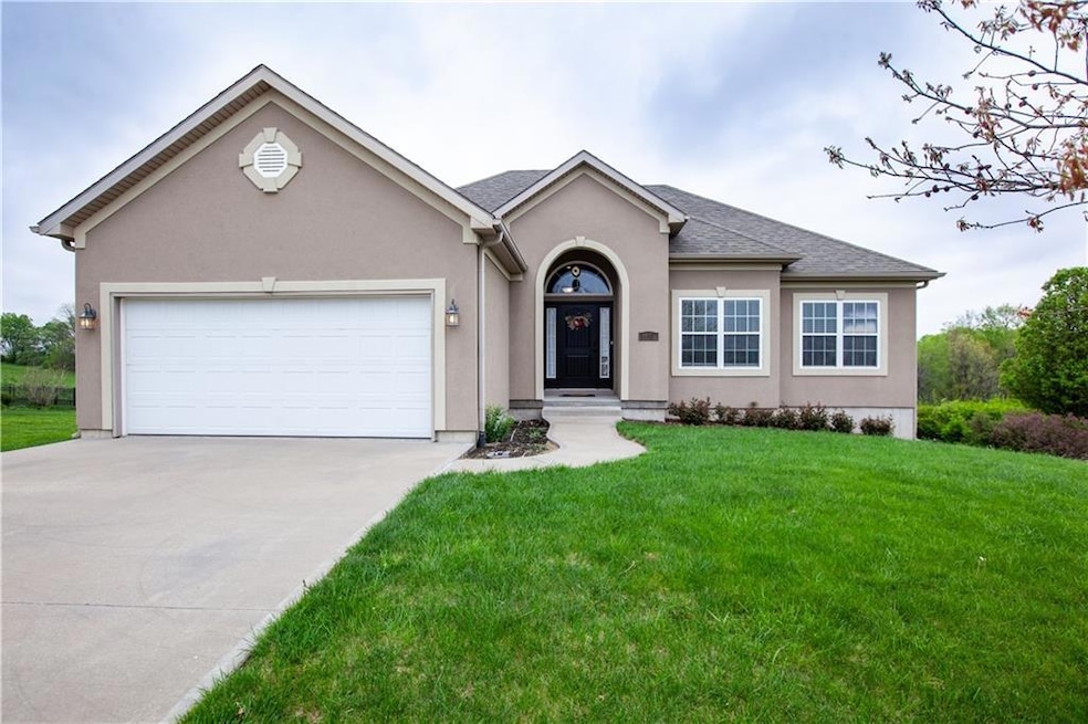 For Sale $435,000 • Co-Listing Agent