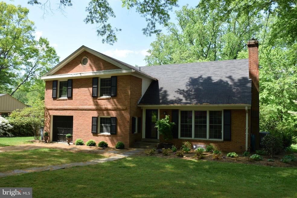 6540 Bay Tree Ct, Falls Church, VA 22041 - photo 1