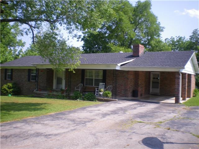 121 Flower St, Linden, TN 37096 - photo 1