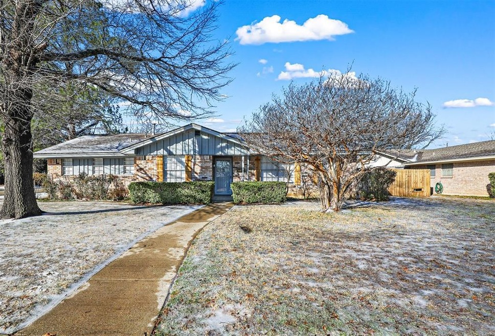 1101 Stanley St, Denton, TX 76201 - photo 1