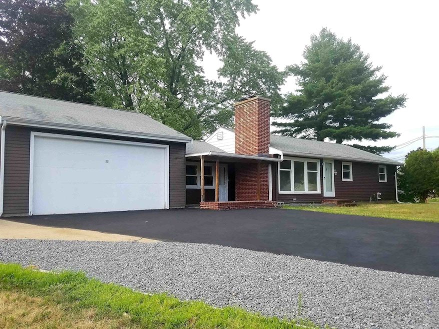 75 Forest Park Dr, Nashua, NH 03060 - photo 1