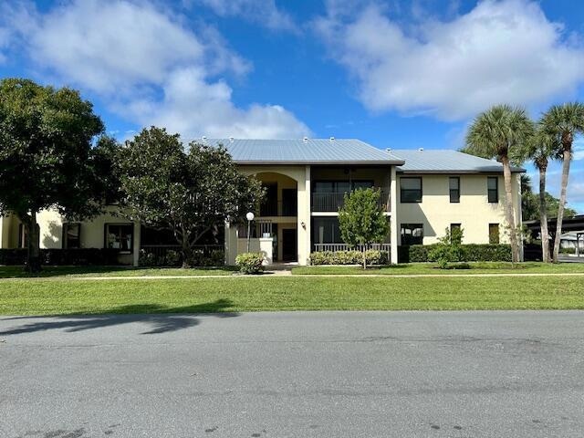 200 SE Four Winds Dr unit 211, Stuart, FL 34996 - photo 1