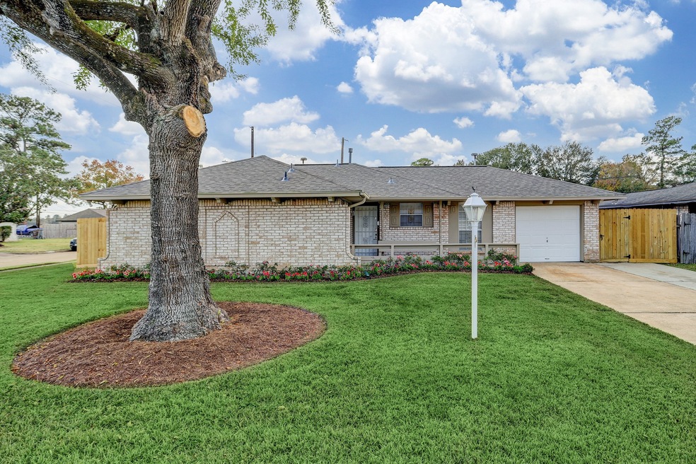 7732 Navasota St, Houston, TX 77016 - photo 1