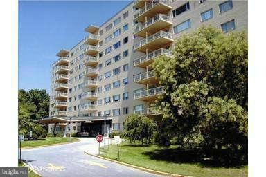 Park Towers West unit 604, Baltimore, MD 21215 - photo 1