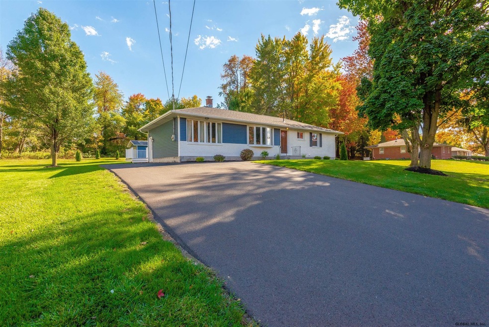 3 Parkview Dr, Rensselaer, NY 12144 - photo 1