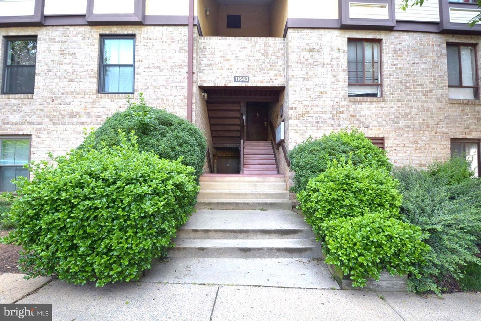 11643 Stoneview Square unit 86/2B, Reston, VA 20191 - photo 1