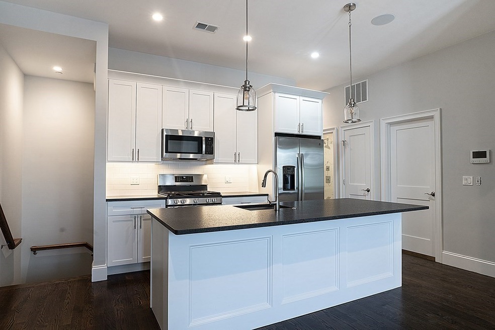 719 E 5th St unit 1, Boston, MA 02127 - photo 1