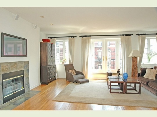 136 Sullivan St unit 5, New York, NY 10012 - photo 1