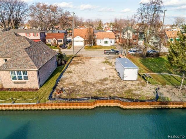 22452 Maple St Saint Clair-small-005-6-22452 Maple