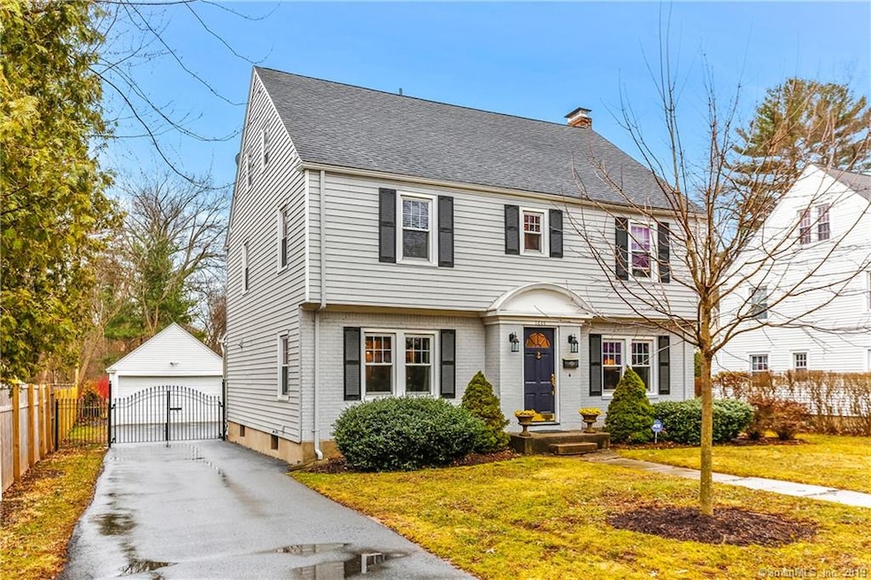 1635 Asylum Ave, West Hartford, CT 06117 - photo 1