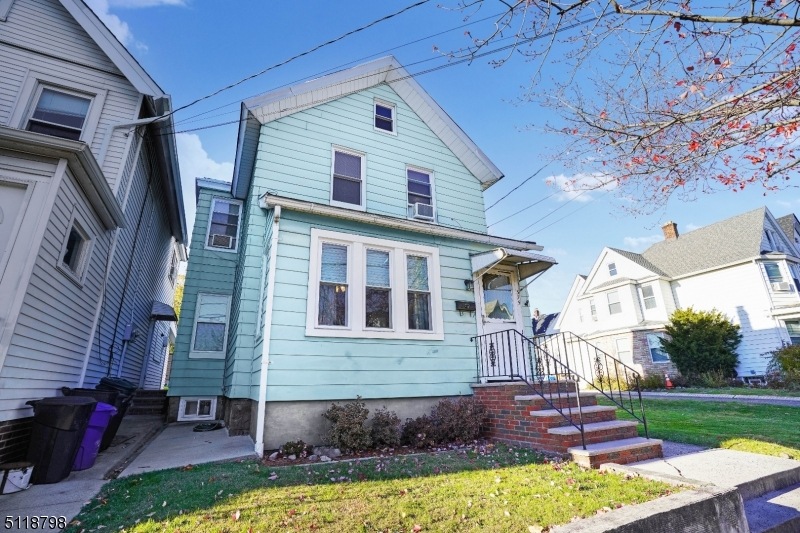 375 Forest St, Kearny, NJ 07032 - photo 1