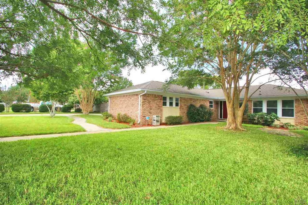 3450 Blueridge Dr, Pensacola, FL 32504 - photo 1