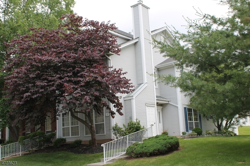 11 De Leone Cir unit F, Franklin Park, NJ 08823 - photo 1