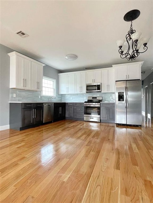 97 Chestnut Ave unit 2, Jersey City, NJ 07306 - photo 1