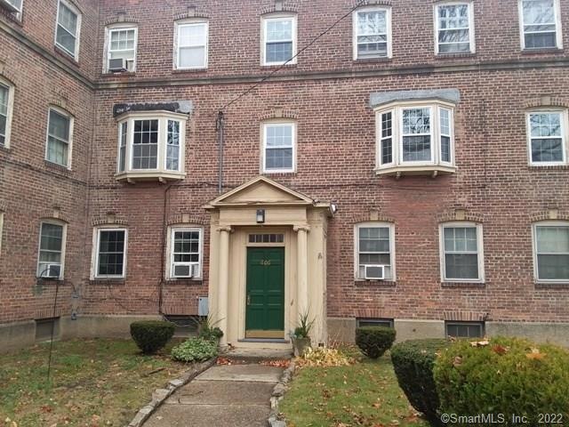 606 Wilmot Ave unit 4, Bridgeport, CT 06607 - photo 1