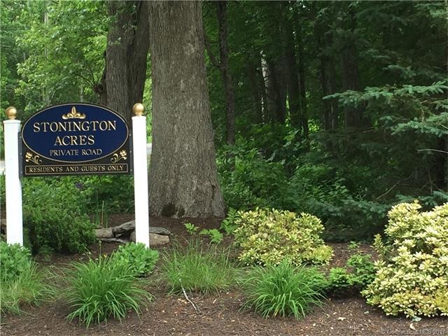 118 Rowley Dr, Stonington, CT 06378 - photo 1