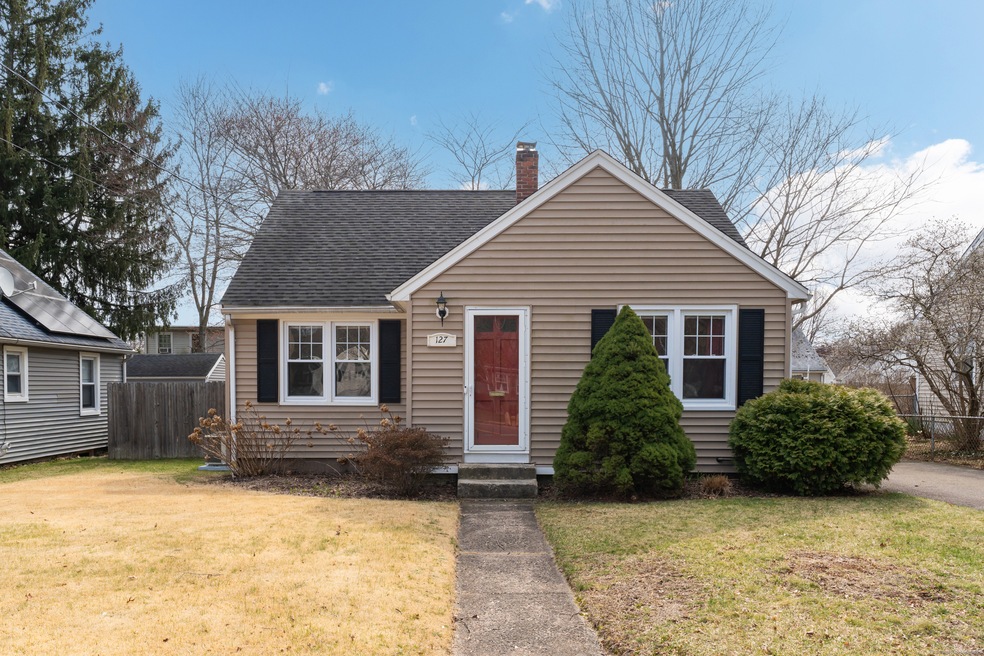 127 Greenhill Terrace, New Haven, CT 06515 - photo 1