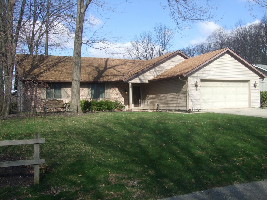 881 Catalpa Place, Marysville, OH 43040 - photo 1