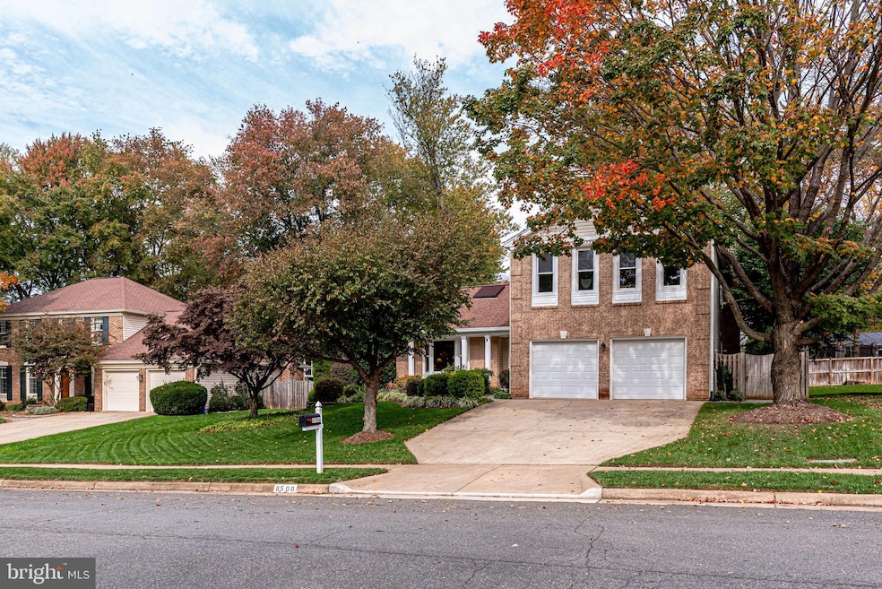 8506 Rehoboth Ct, Vienna, VA 22182 - photo 1