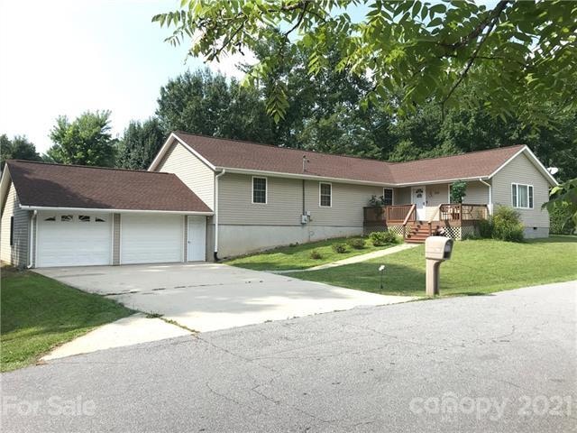 105 Joyce Rd, Hendersonville, NC 28792 - photo 1