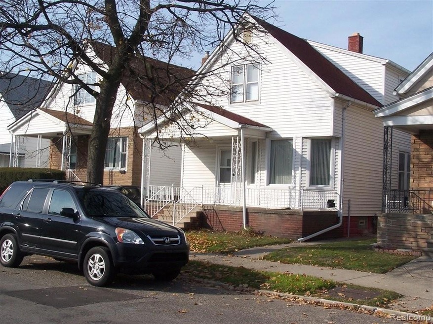 1975 Evaline St, HamtraMcK, MI 48212 - photo 1