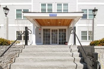 711 Sterling Hill Ln unit 711, Exeter, NH 03833 - photo 1